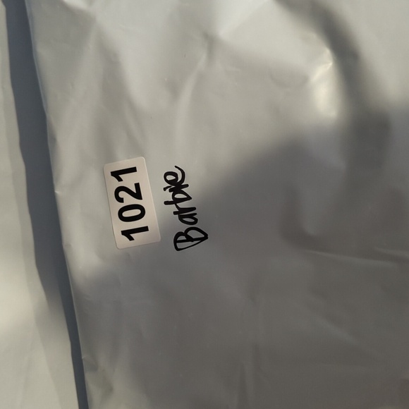 Barbie Sparkly Stacked Faces Short Sleeve Shirt XXL - Picture 5 of 5